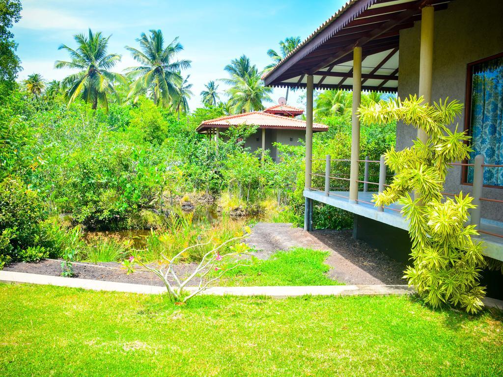 Bed and Breakfast Mass Eco Cabana Yoga & Spa - Unawatuna Exterior foto